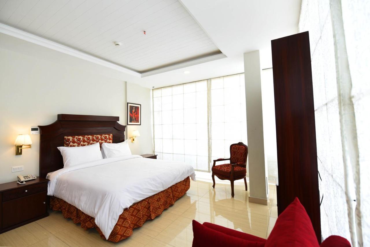 Viridi Hotels Islamabad Esterno foto