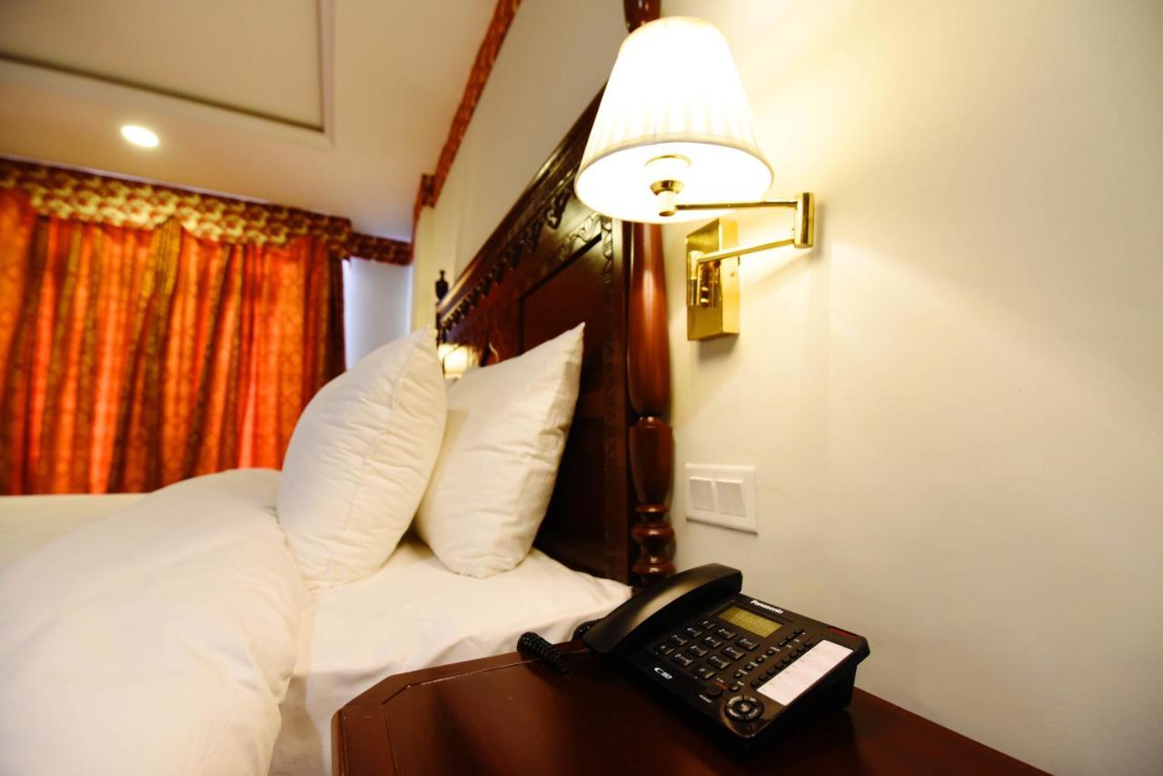 Viridi Hotels Islamabad Esterno foto