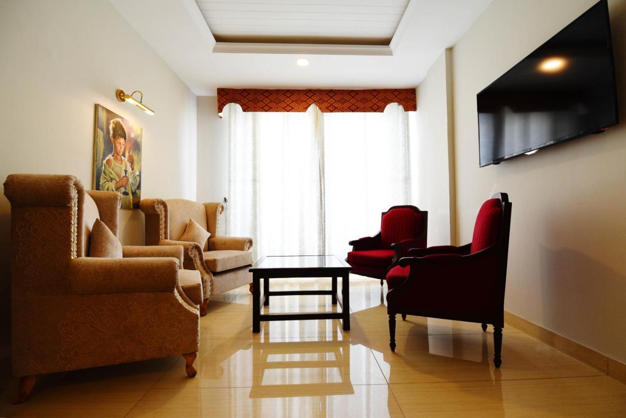 Viridi Hotels Islamabad Esterno foto
