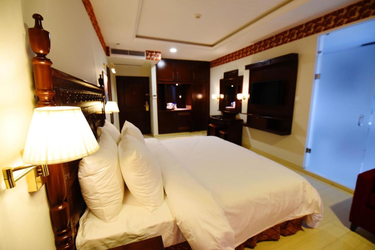 Viridi Hotels Islamabad Esterno foto