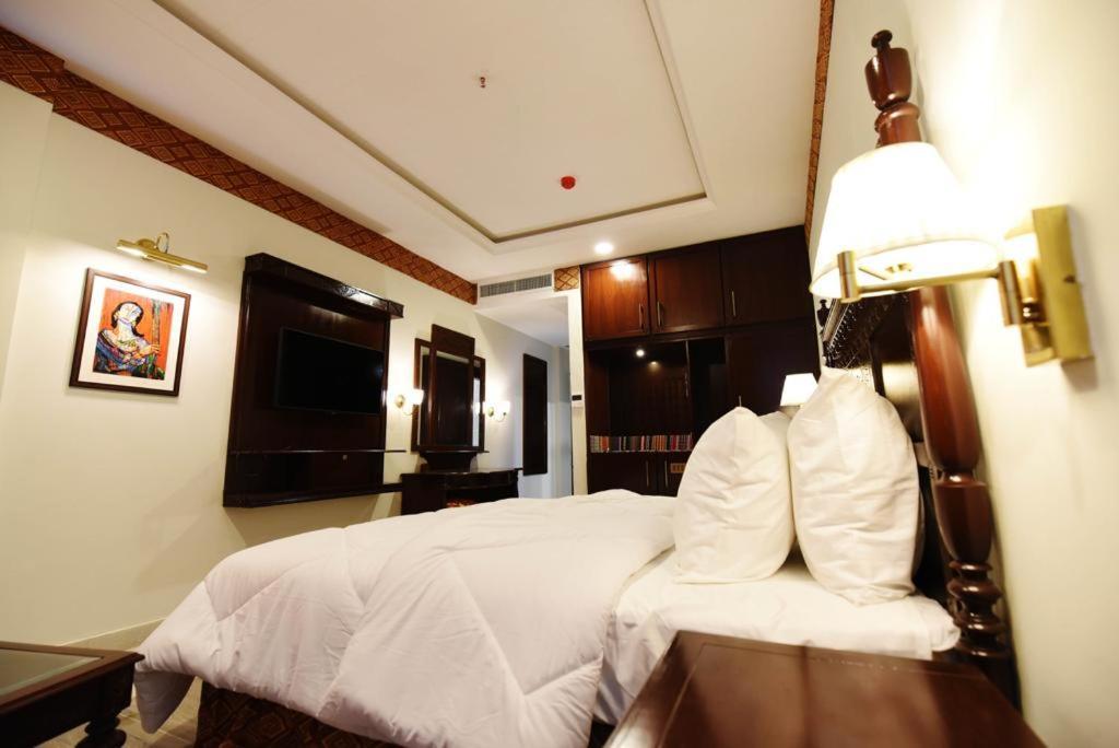 Viridi Hotels Islamabad Esterno foto