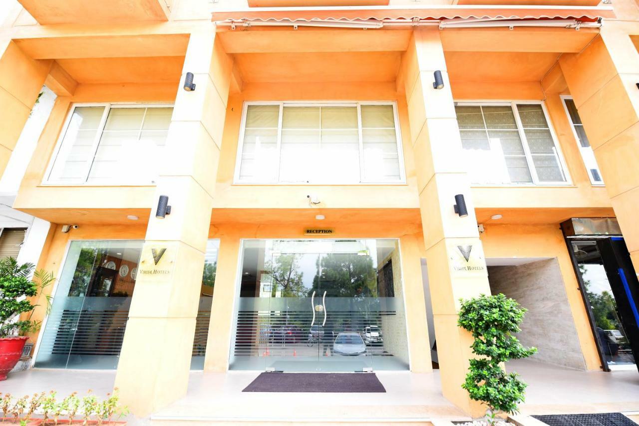 Viridi Hotels Islamabad Esterno foto